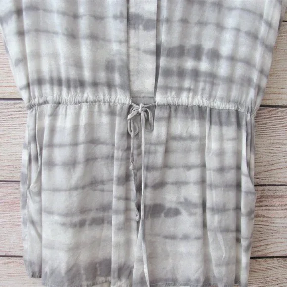 Lulu’s Cloud Formations Grey Print Romper - Picture 7 of 10